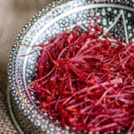 Read more about the article Saffron Tea: 5 Benefits and How to Make It